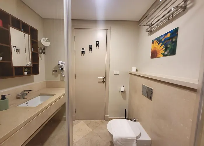 Mangroovy Serinity 2br Pool View Appartement