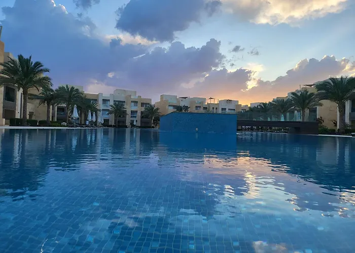 Mangroovy Serinity 2br Pool View Apartment